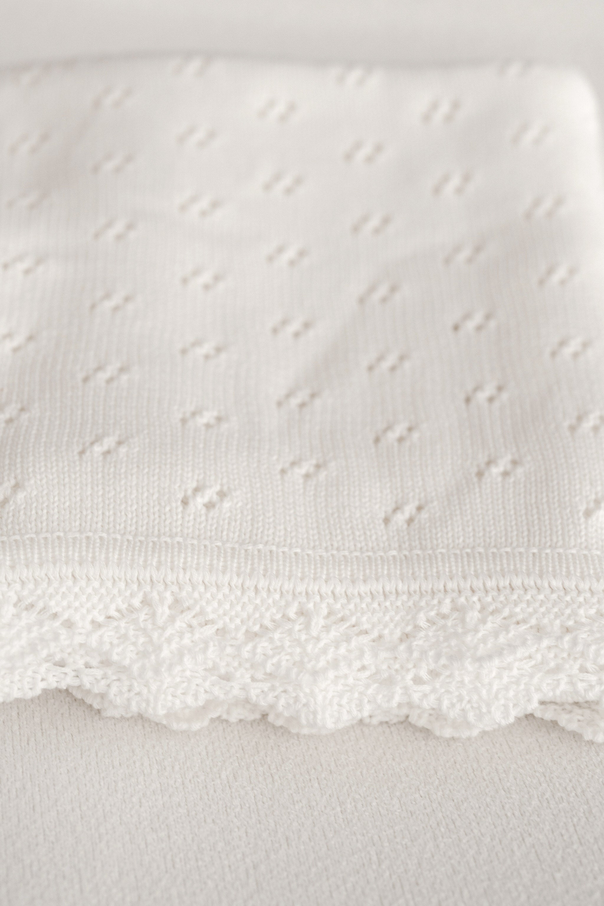 The Oscar Blanket - Newborn Posing Blanket close up